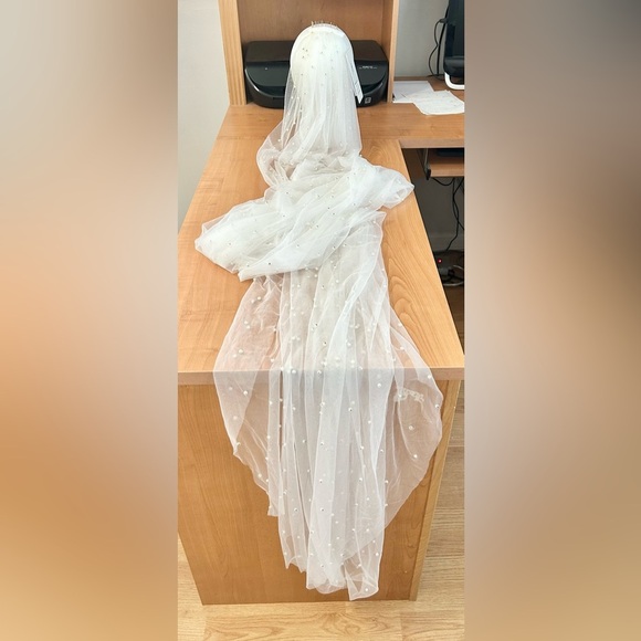 New wedding veil with comb very long beaded pearls beautiful - Picture 3 of 10